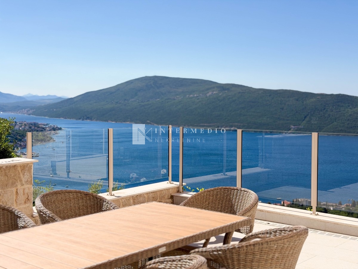 Luxury Villa with Panoramic Sea Views in Podi, Herceg Novi